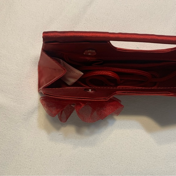 Red bag w shoulder strap - Picture 4 of 5